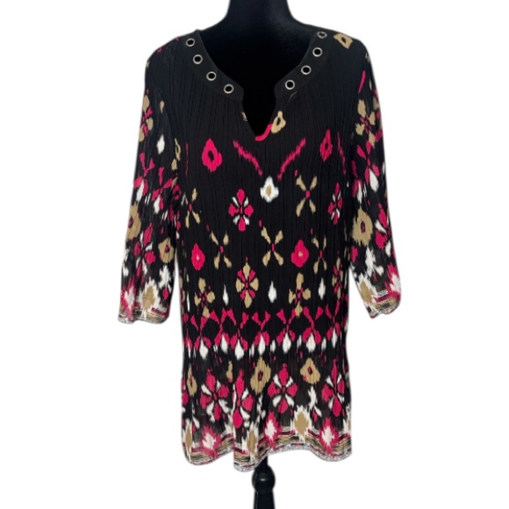 Fashion Bug - Black and Pink Floral Tunic w/ Grommets - Size 1X